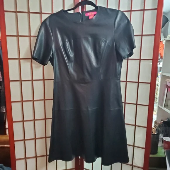 catherine malandrino leather dress *New* Charcoal Catherine Malandrino Ruched Faux Leather Maternity Dress for A Pea in the Pod Collection Maternity (Size Large)